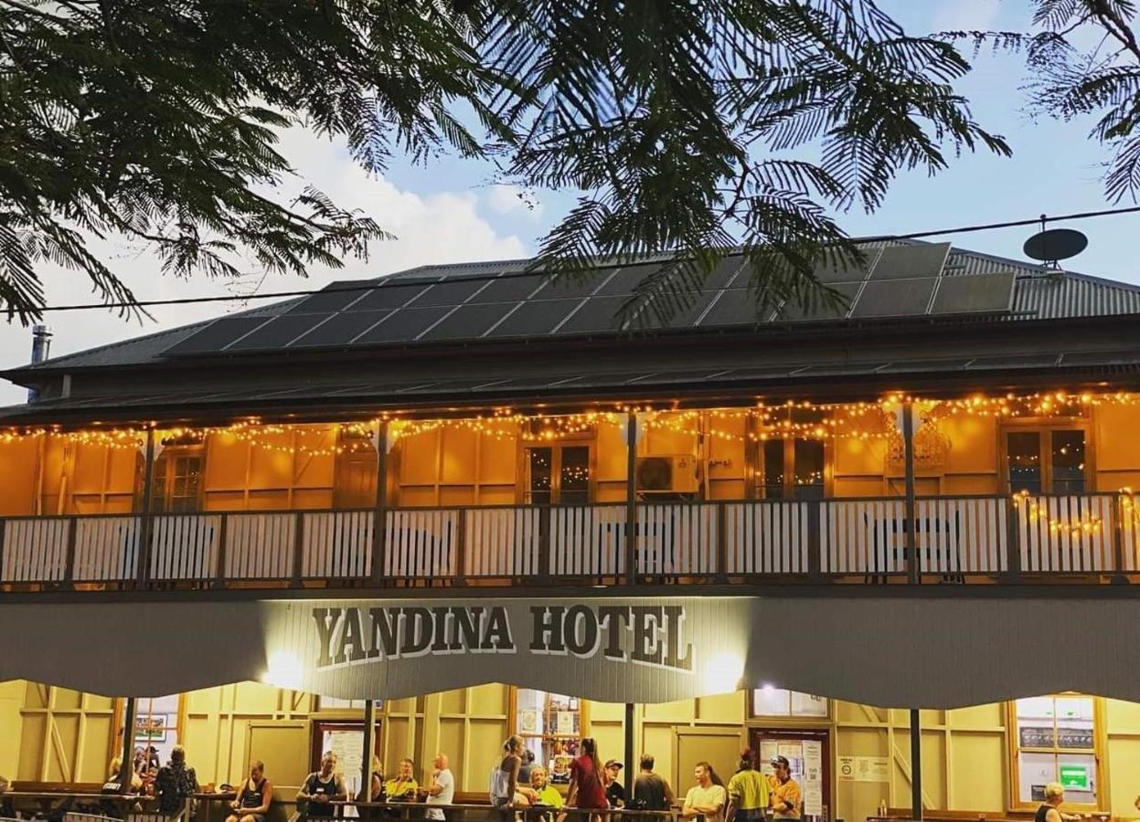 Yandina Hotel Екстериор снимка